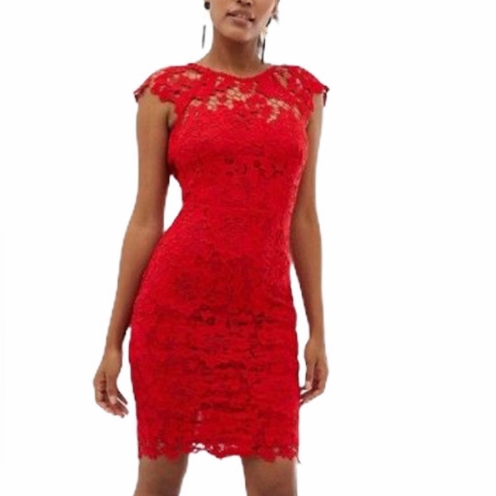 Paper Dolls London Lace Dress with Scallop Back Red Size 8 US, UK 12 , EU 40